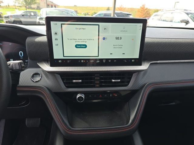 Certified 2025 Ford Explorer ST-Line w/ ST-Line Street Pack image 20