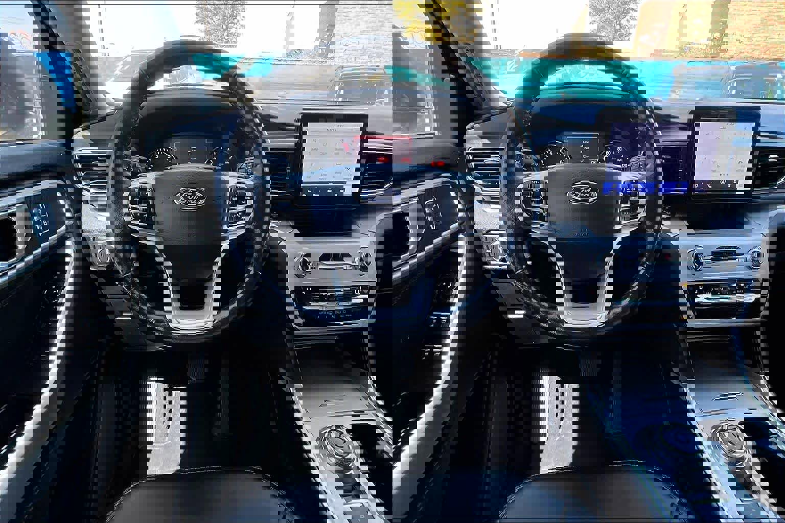 Certified 2021 Ford Explorer XLT w/ Equipment Group 202A image 7