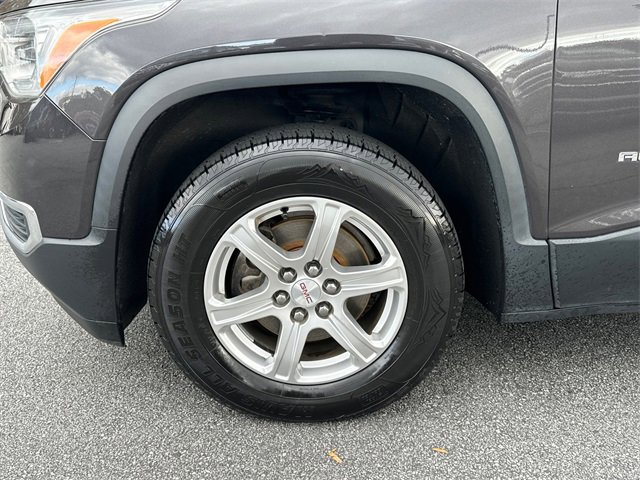 Used 2019 GMC Acadia SLE image 11