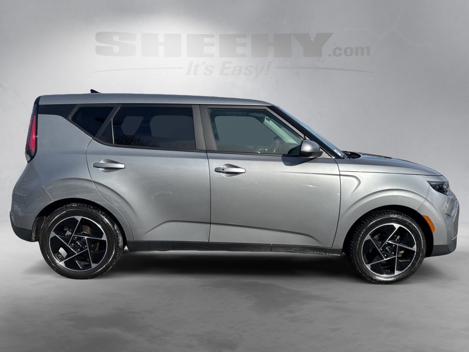Used 2023 Kia Soul EX image 6