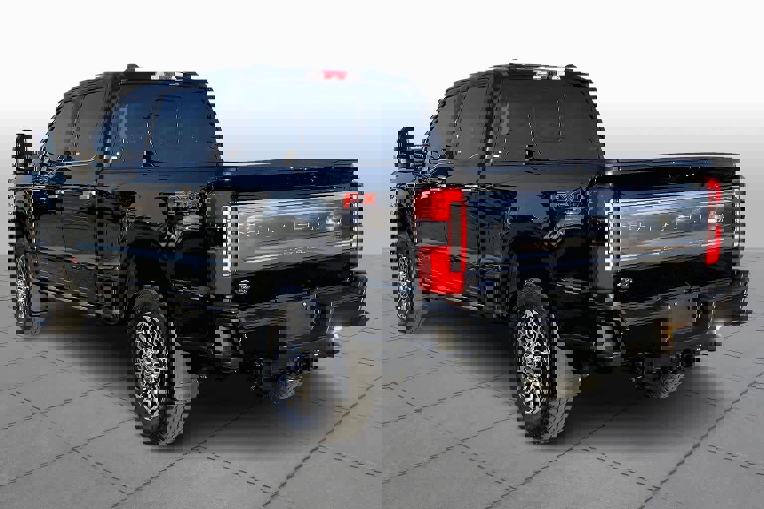 Certified 2026 Ford F350 Platinum w/ Platinum Plus Package image 11