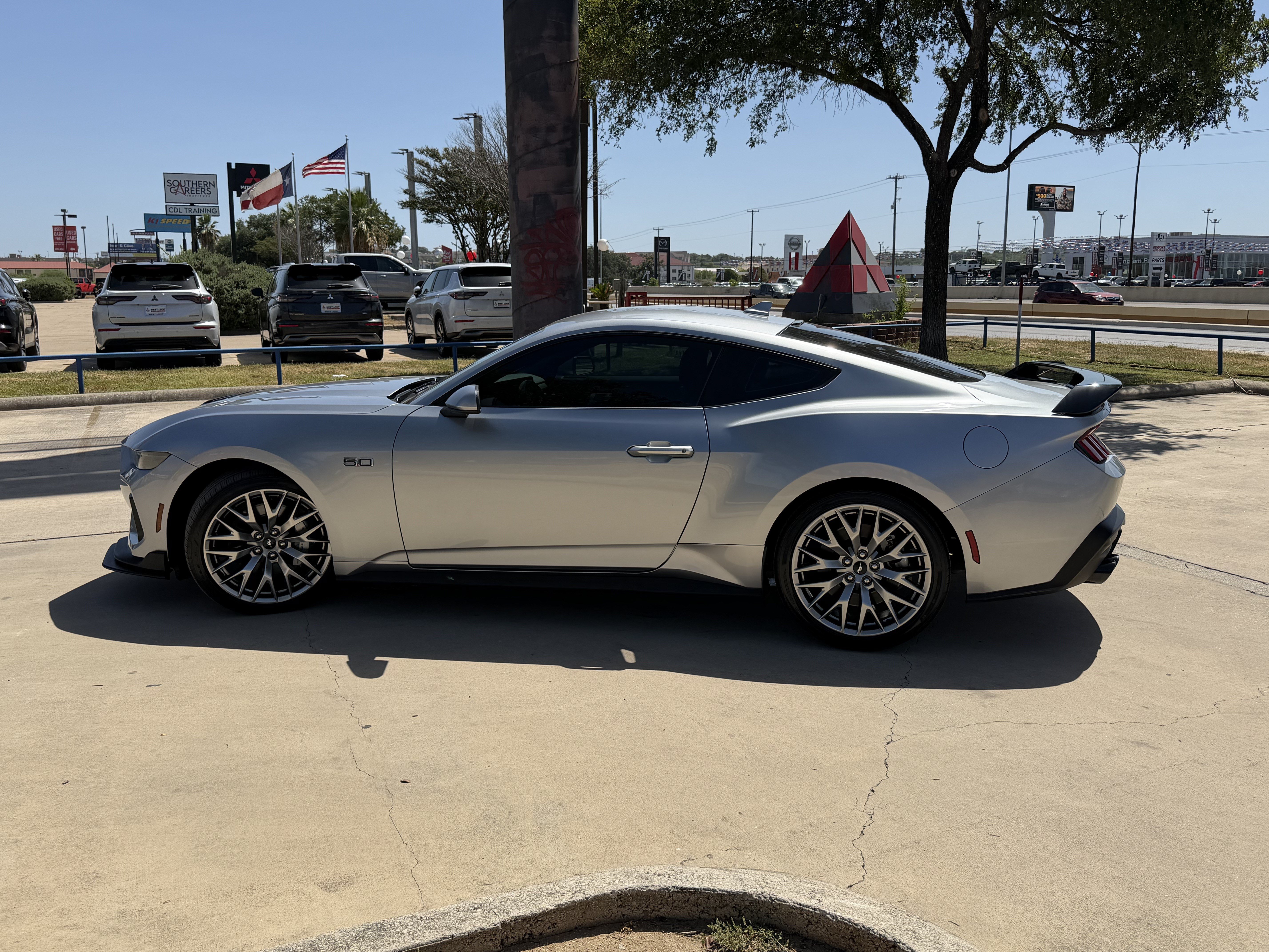 Certified 2025 Ford Mustang GT Premium RWD image 8
