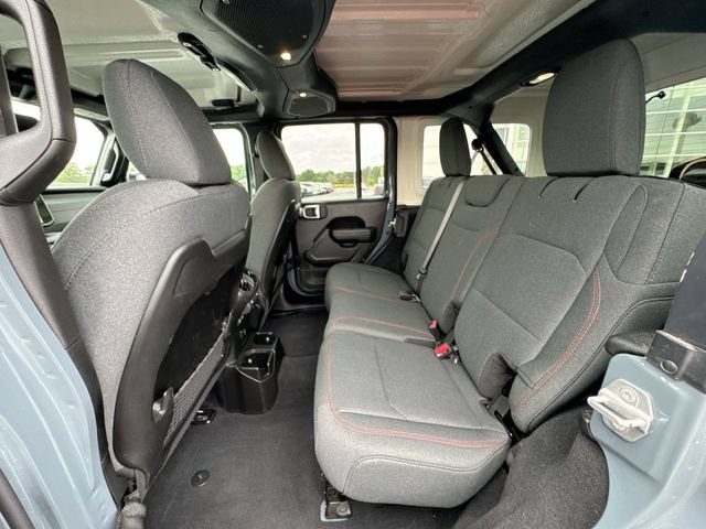 Used 2025 Jeep Wrangler Unlimited Rubicon AWD/4WD image 22
