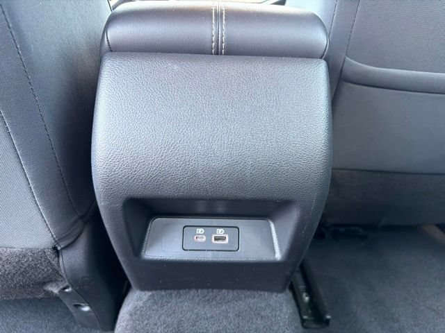 Used 2025 Nissan Altima 2.5 SV FWD image 12