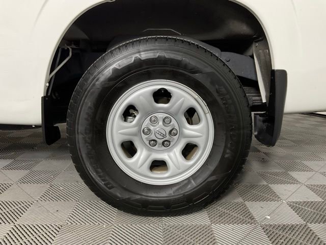 Used 2024 Nissan Frontier S w/ S Utility Package image 10