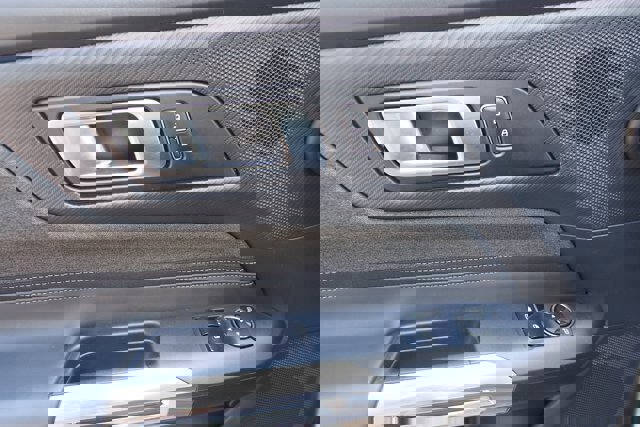 Certified 2025 Ford Mustang Coupe image 19