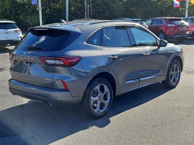 Certified 2024 Ford Escape ST-Line w/ Tech Pack #1 AWD/4WD image 3
