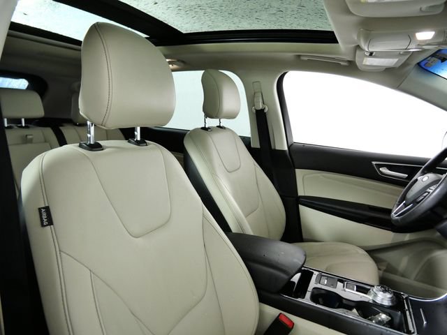 Certified 2019 Ford Edge Titanium FWD image 11