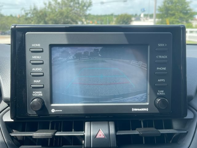 Used 2020 Toyota RAV4 XLE FWD image 12