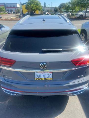 Used 2022 Volkswagen Atlas Cross Sport SEL R-Line AWD/4WD image 13