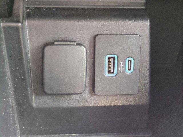 Certified 2020 Ford Explorer XLT w/ Equipment Group 202A image 21