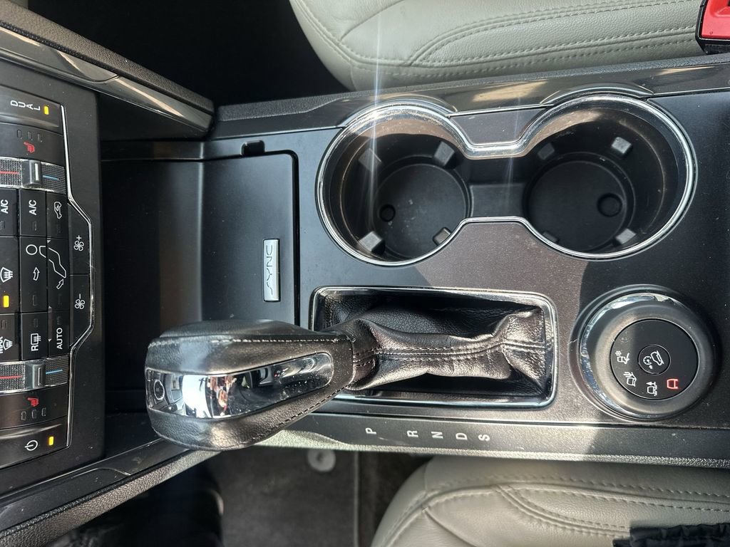 Certified 2018 Ford Explorer XLT w/ Equipment Group 202A image 21