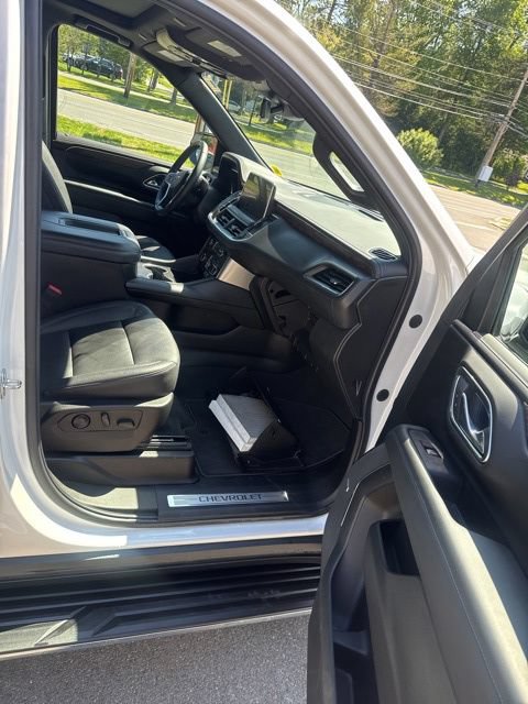 Used 2023 Chevrolet Tahoe LT w/ LT Signature Package AWD/4WD image 22