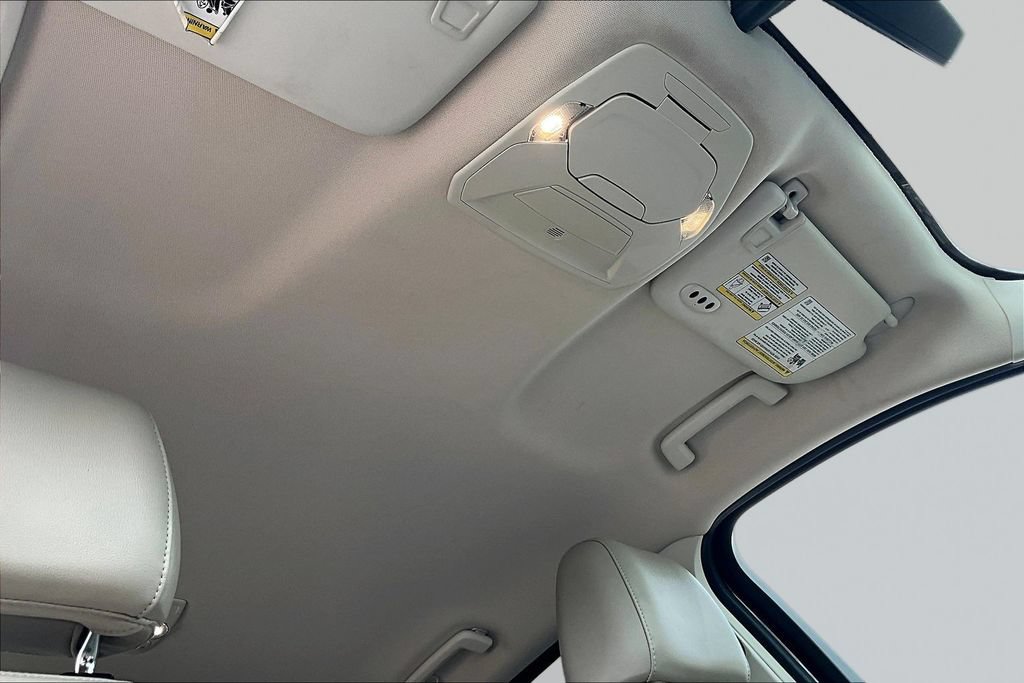 Certified 2017 Ford Escape Titanium FWD image 22