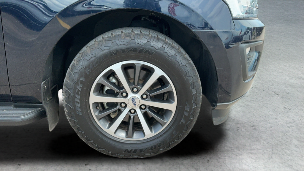 Certified 2021 Ford Expedition XLT RWD image 25