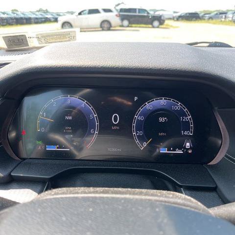 Used 2024 Jeep Grand Cherokee Altitude AWD/4WD image 22