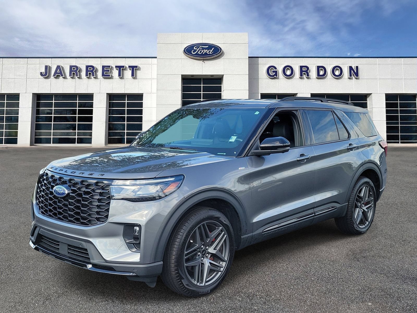 Certified 2025 Ford Explorer ST-Line w/ ST-Line Street Pack AWD/4WD image 2