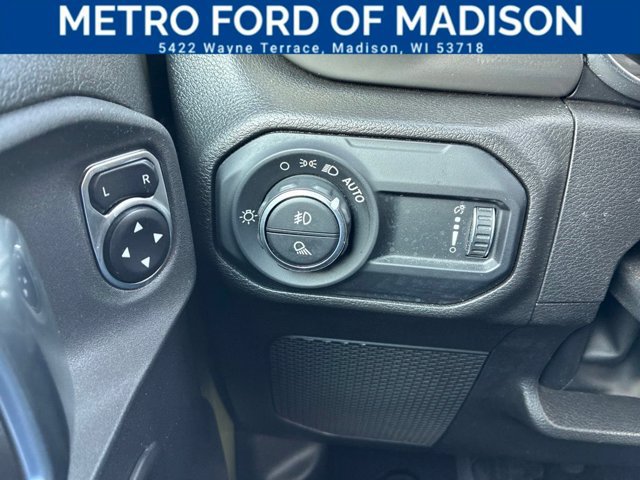 Used 2023 Jeep Gladiator Sport AWD/4WD image 38