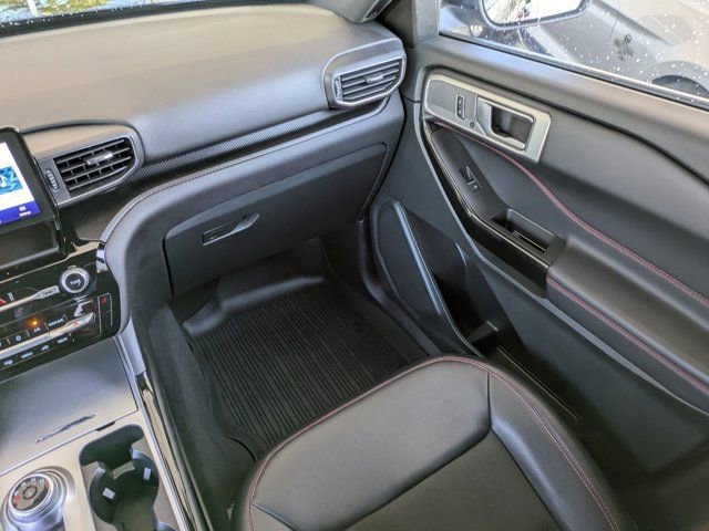 Certified 2023 Ford Explorer ST-Line w/ Class IV Trailer Tow Package image 14