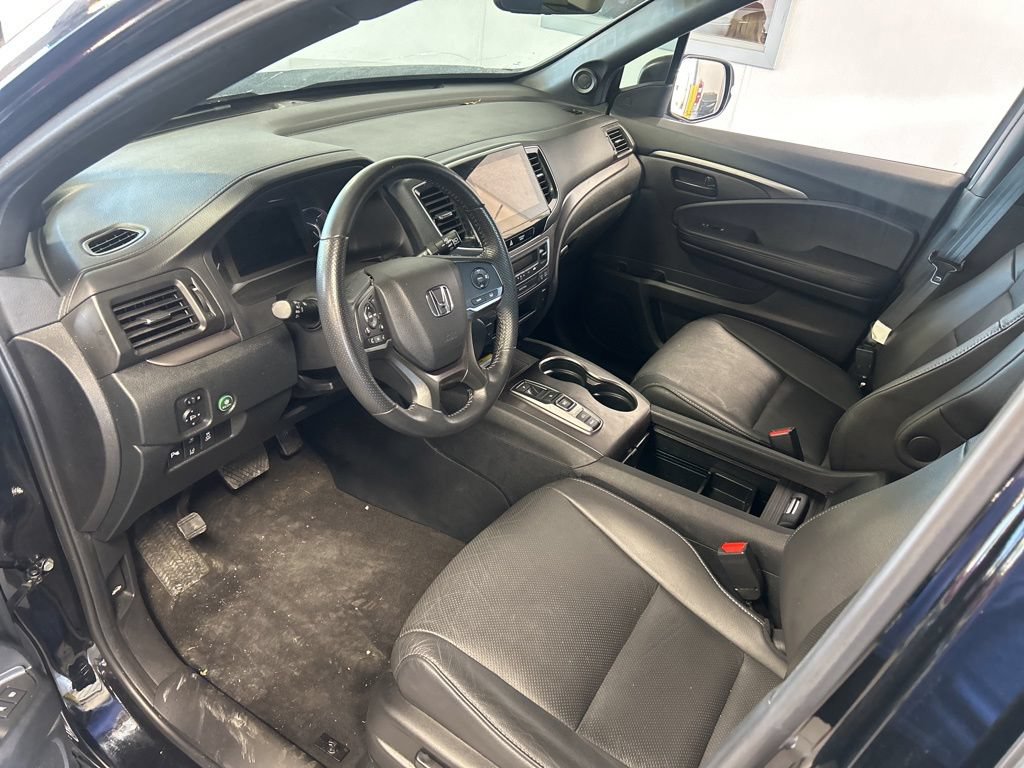 Used 2023 Honda Passport EX-L image 3