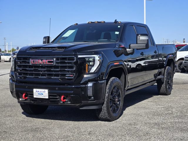 Used 2024 GMC Sierra 2500 AT4 w/ AT4 Premium Plus Package AWD/4WD image 3