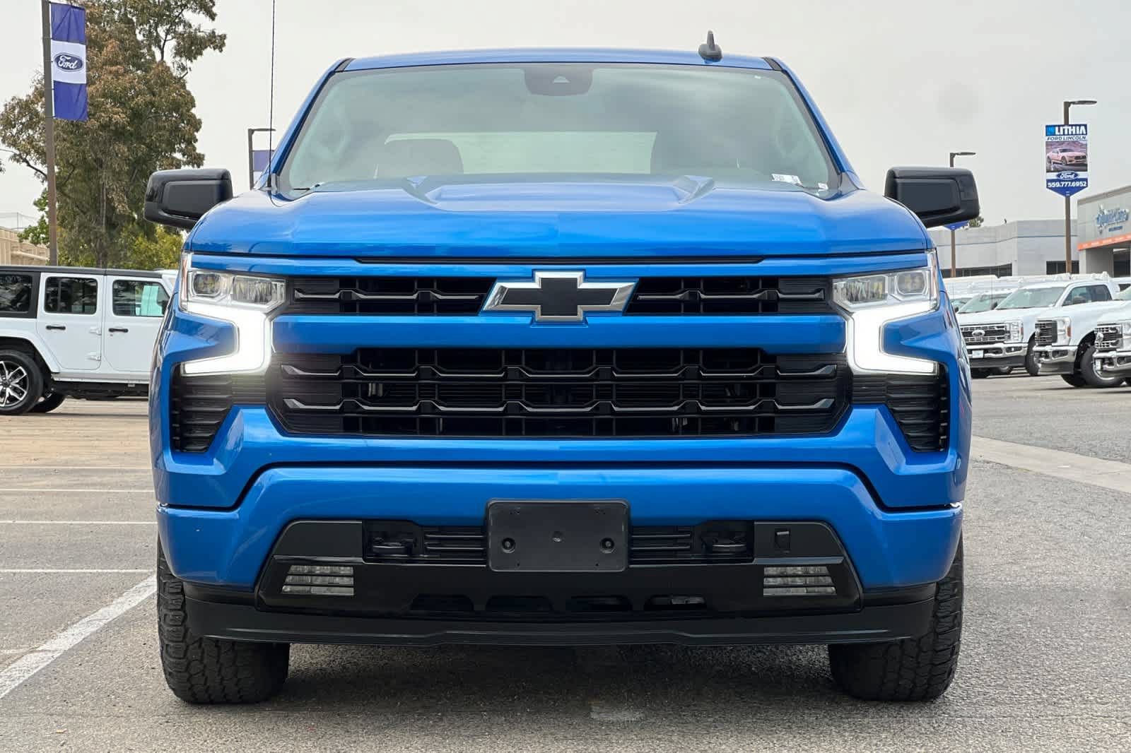 Used 2023 Chevrolet Silverado 1500 RST w/ Z71 Off-Road Package AWD/4WD image 11