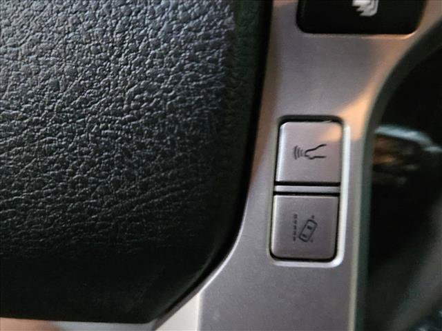 Used 2020 Toyota 4Runner SR5 RWD image 24