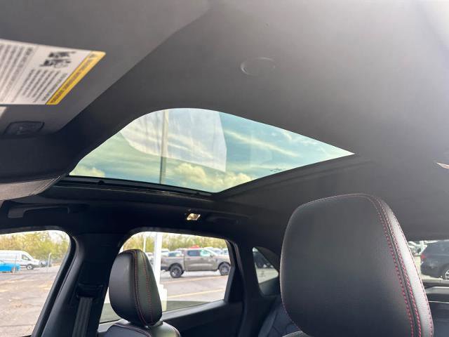 Certified 2025 Ford Escape ST-Line Elite w/ Premium Technology Package AWD/4WD image 26