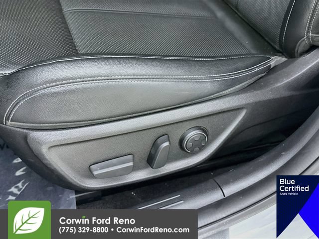 Used 2022 Genesis G70 2.0T AWD/4WD image 23