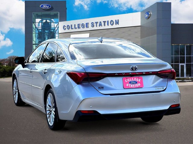 Used 2020 Toyota Avalon Limited w/ Advanced Safety Package FWD image 5