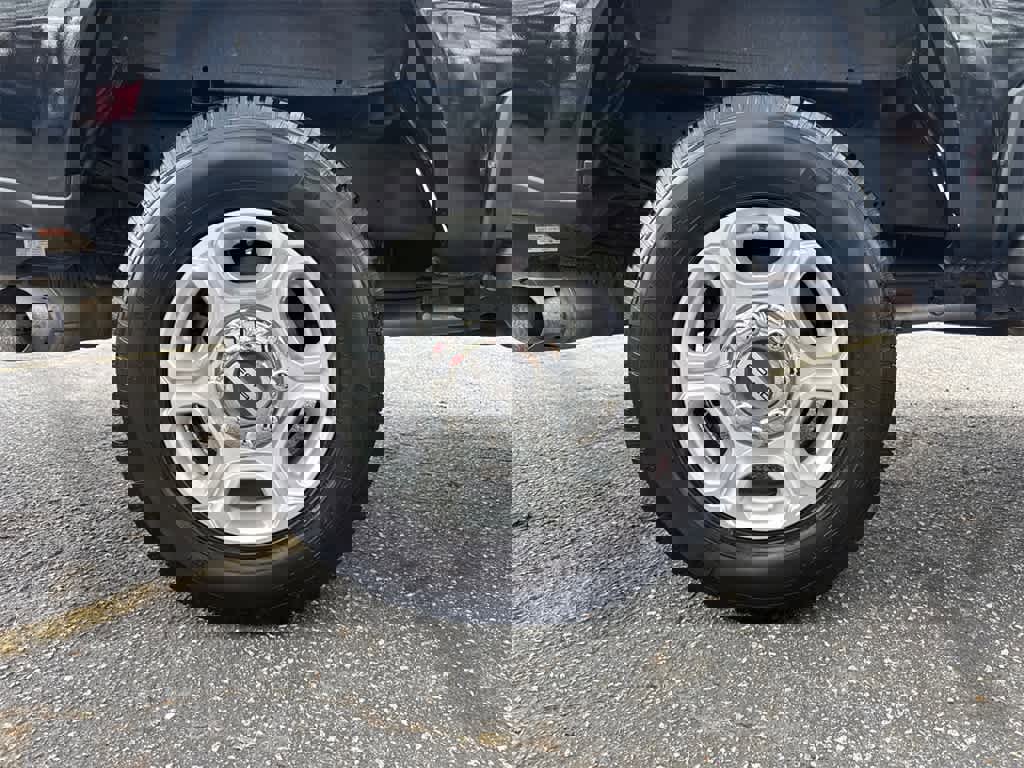 Certified 2025 Ford F250 XLT image 30