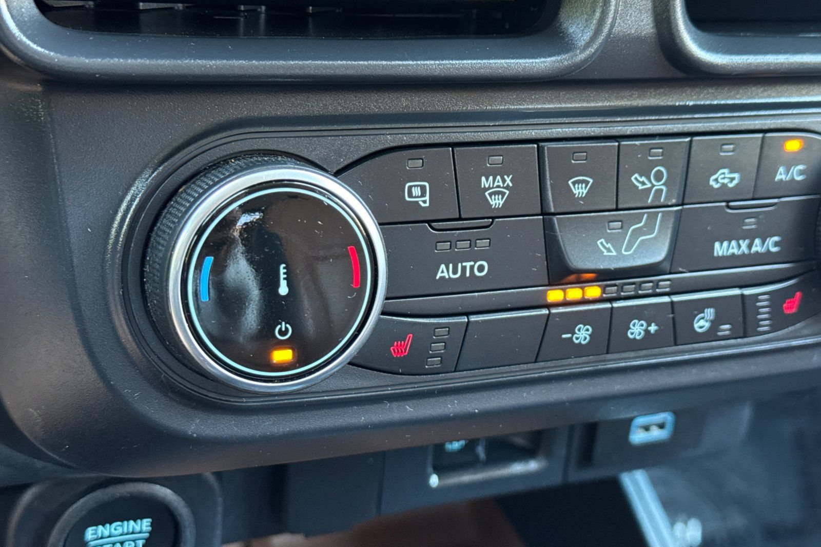 Certified 2022 Ford Maverick Lariat w/ Lariat Luxury Package AWD/4WD image 28