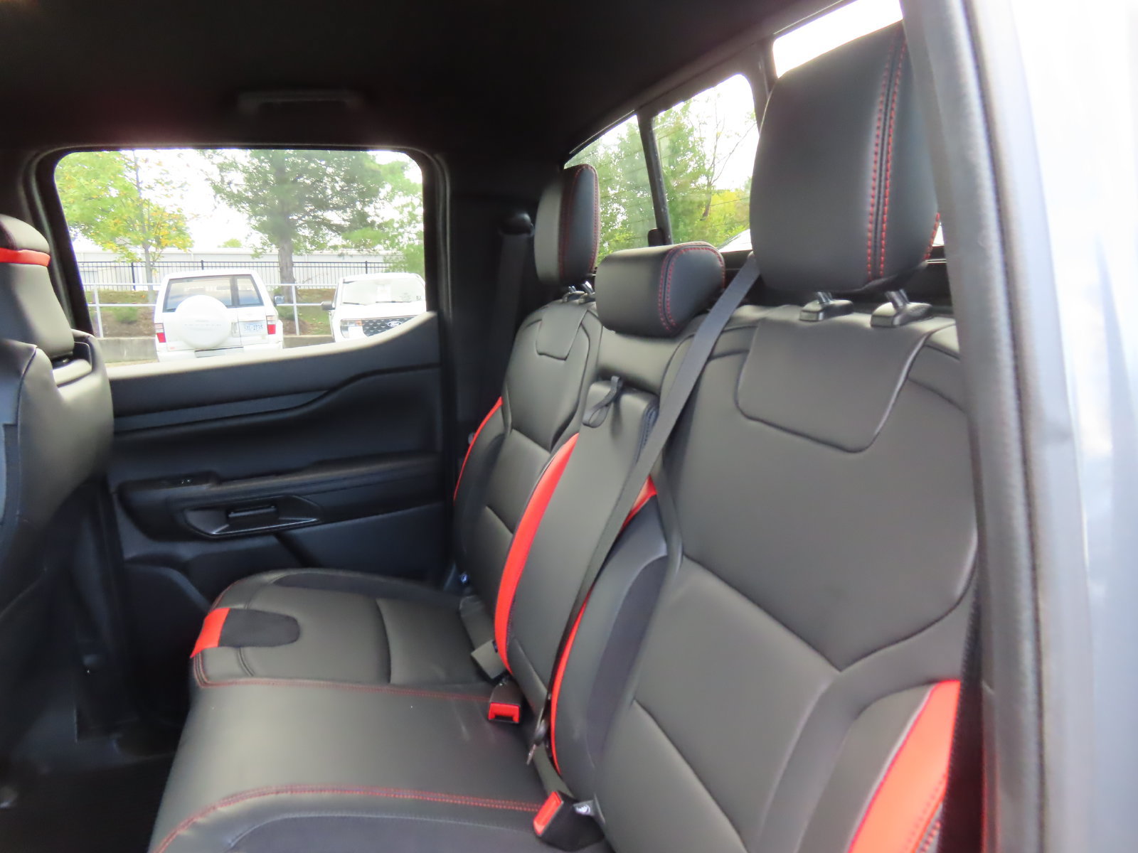 Certified 2025 Ford Ranger Raptor AWD/4WD image 37