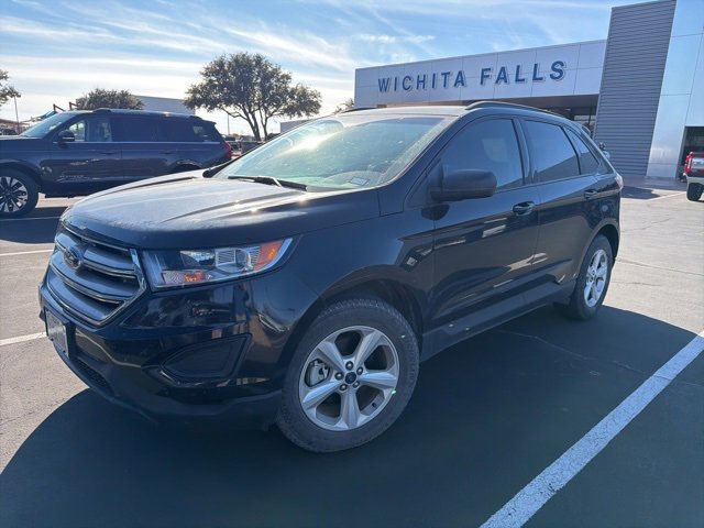 Certified 2018 Ford Edge SE image 3