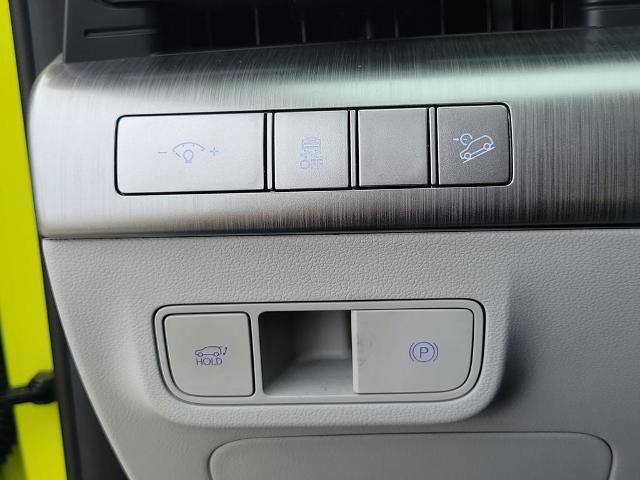 Used 2024 Hyundai Kona Limited image 23