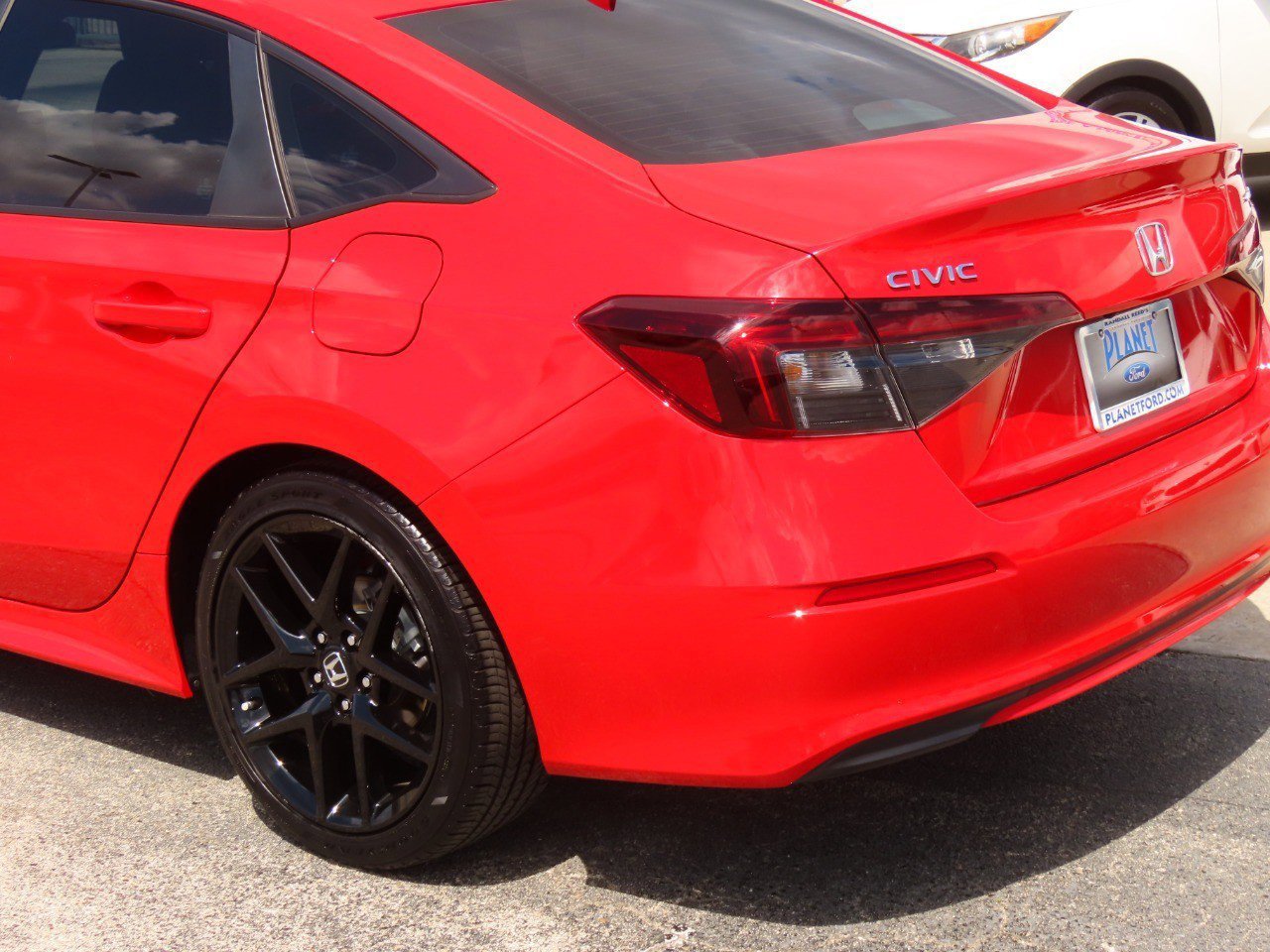 Used 2025 Honda Civic Sport image 3