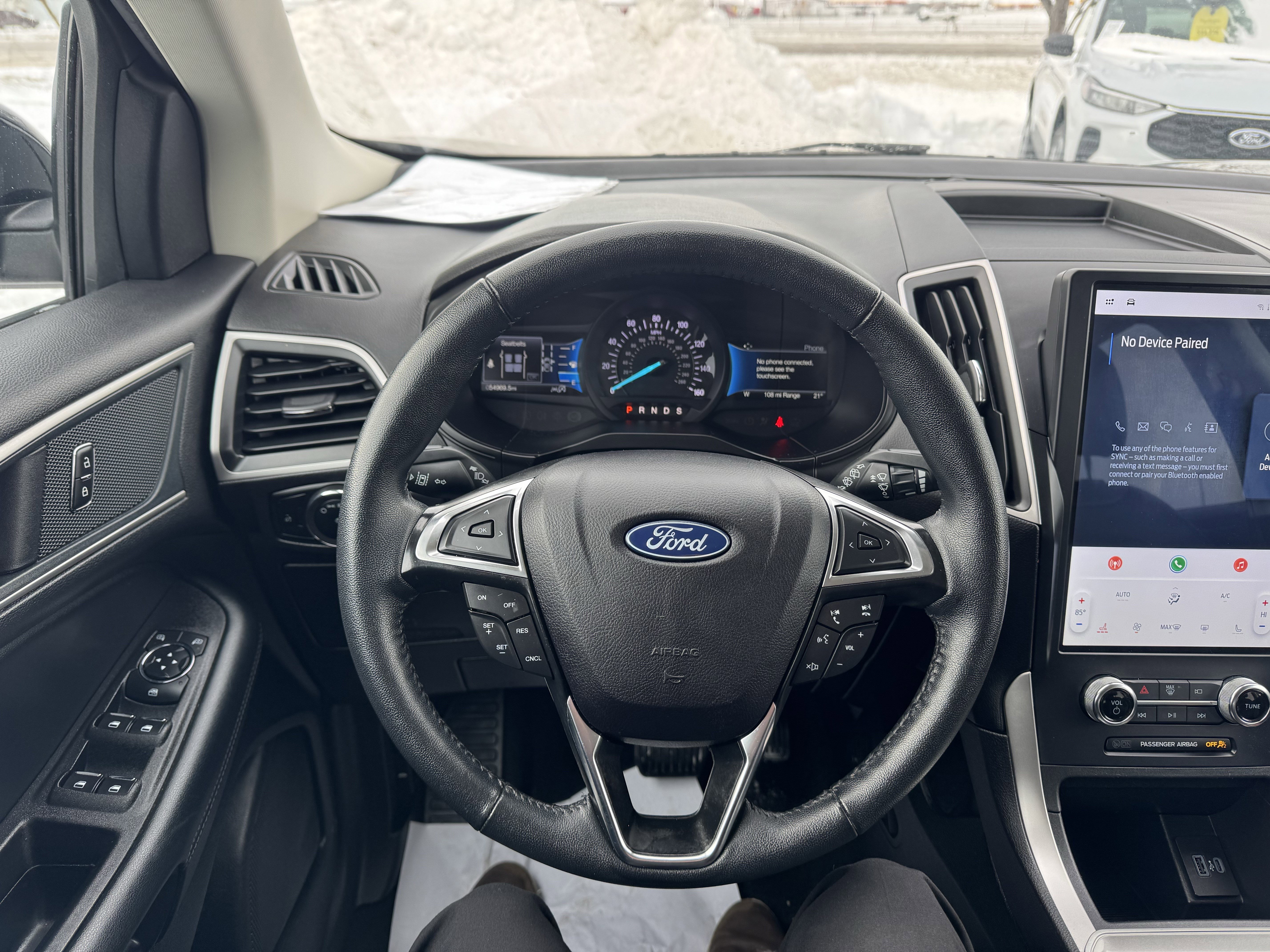 Certified 2024 Ford Edge SEL image 9