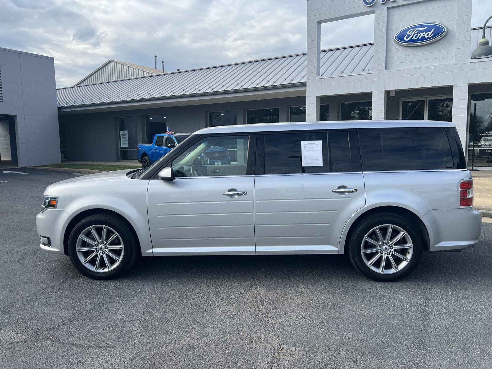 Certified 2019 Ford Flex Limited FWD image 2