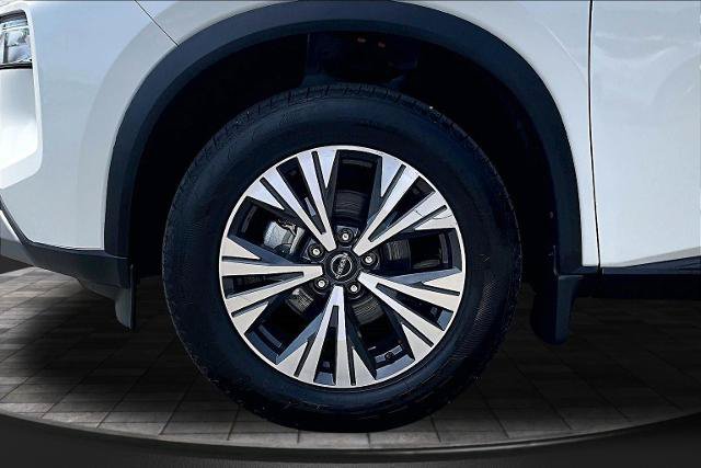 Used 2023 Nissan Rogue SV AWD/4WD image 9