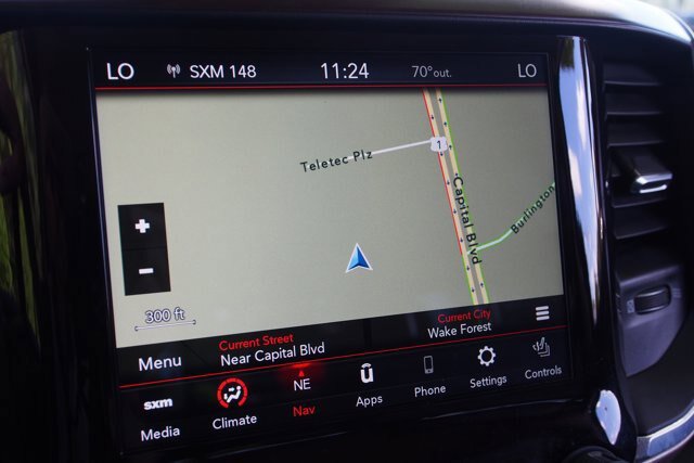 Used 2021 RAM 1500 Laramie AWD/4WD image 29