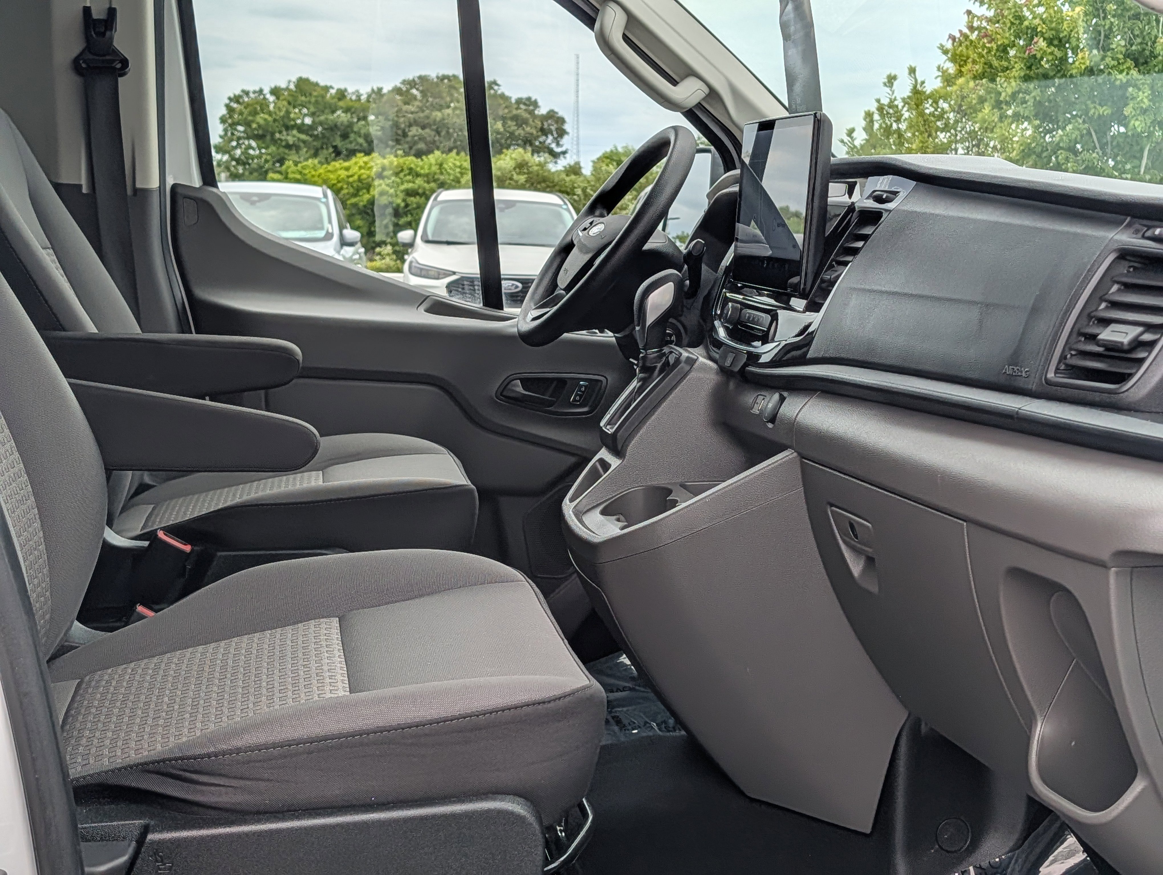 Certified 2025 Ford Transit 350 XLT RWD image 16