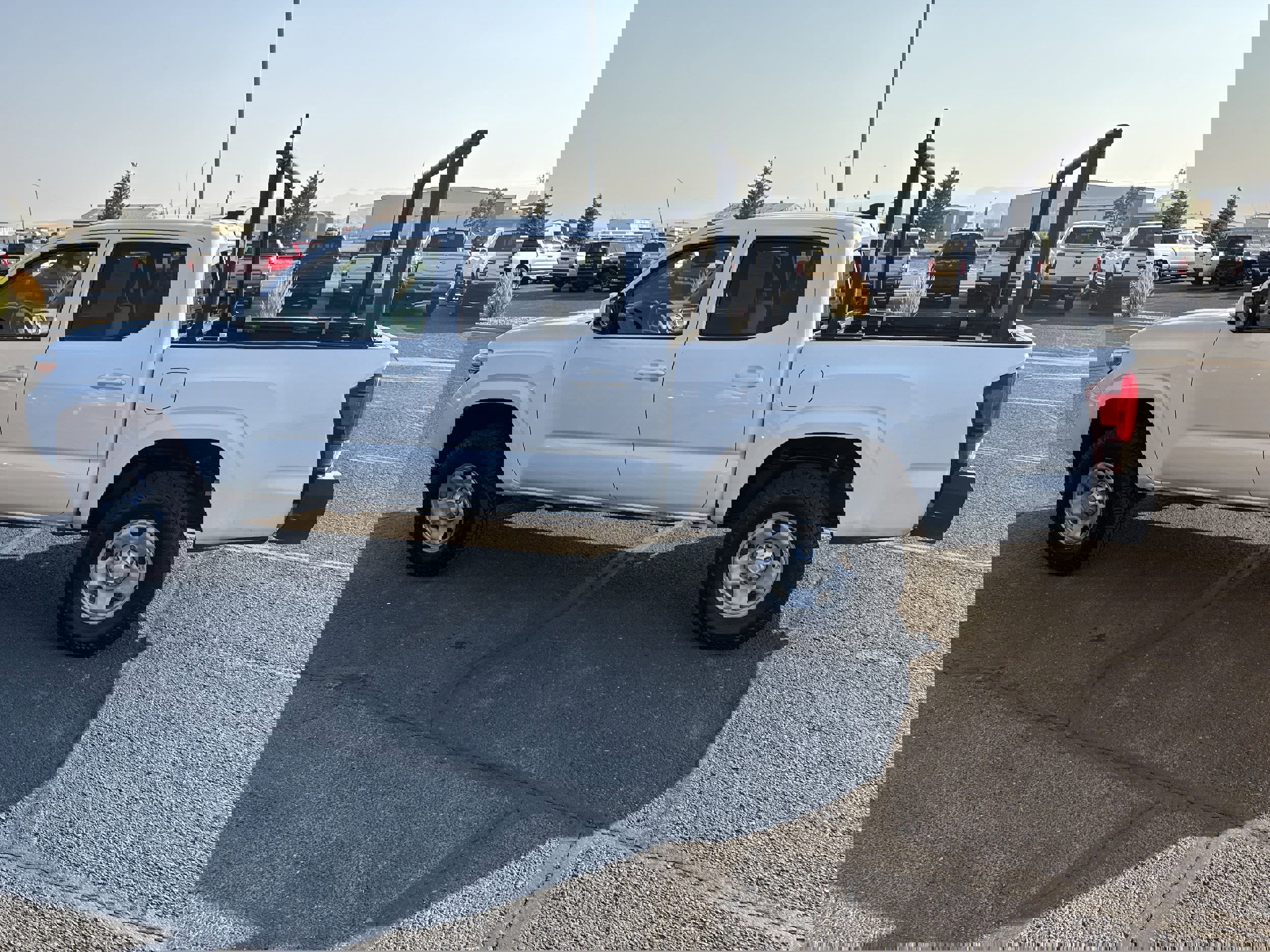 Used 2021 Toyota Tacoma 4x4 Double Cab image 2