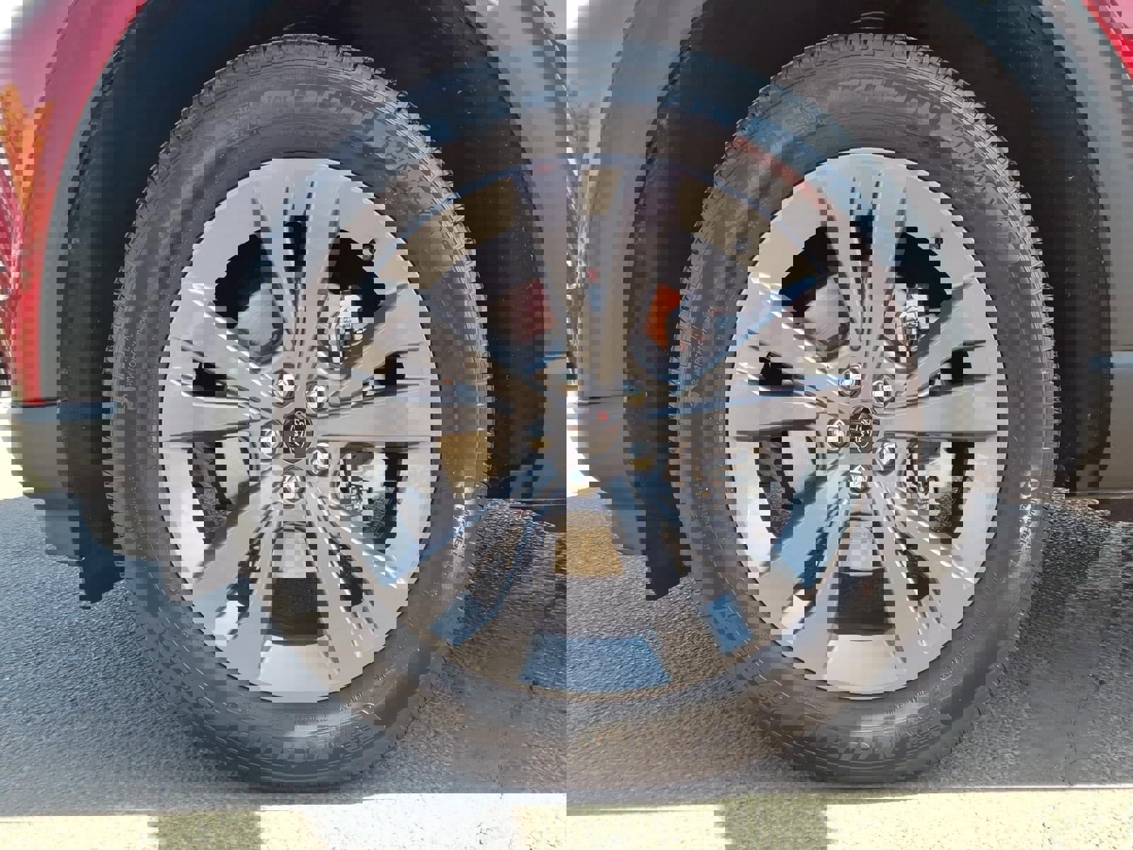 Certified 2023 Ford Explorer XLT w/ Equipment Group 202A image 9