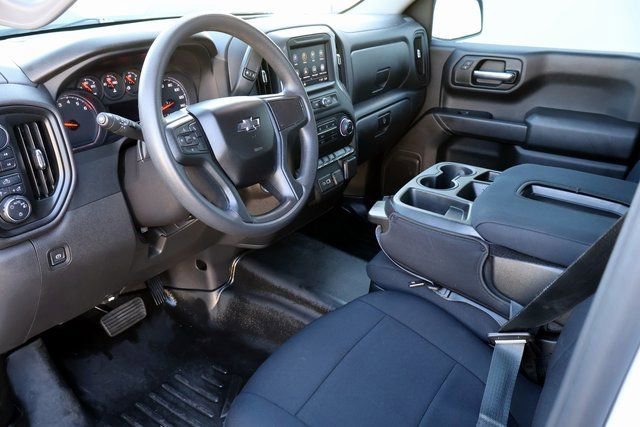 Used 2024 Chevrolet Silverado 1500 Custom Trail Boss w/ LPO, Dark Essentials Package image 3