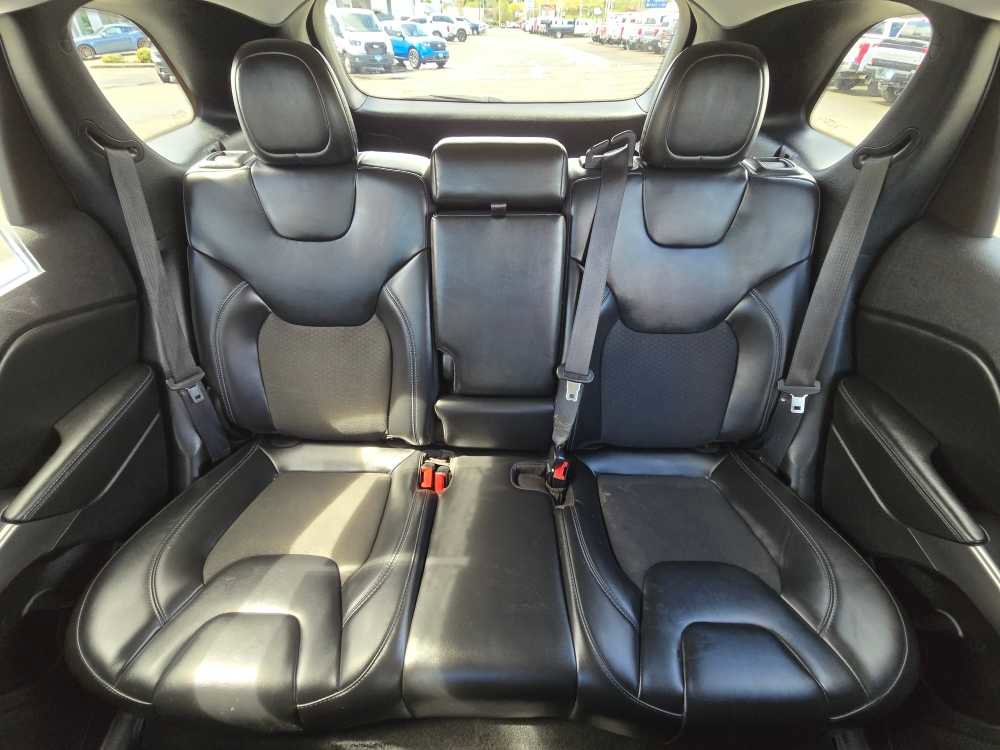 Used 2020 Jeep Cherokee Latitude Plus AWD/4WD image 17