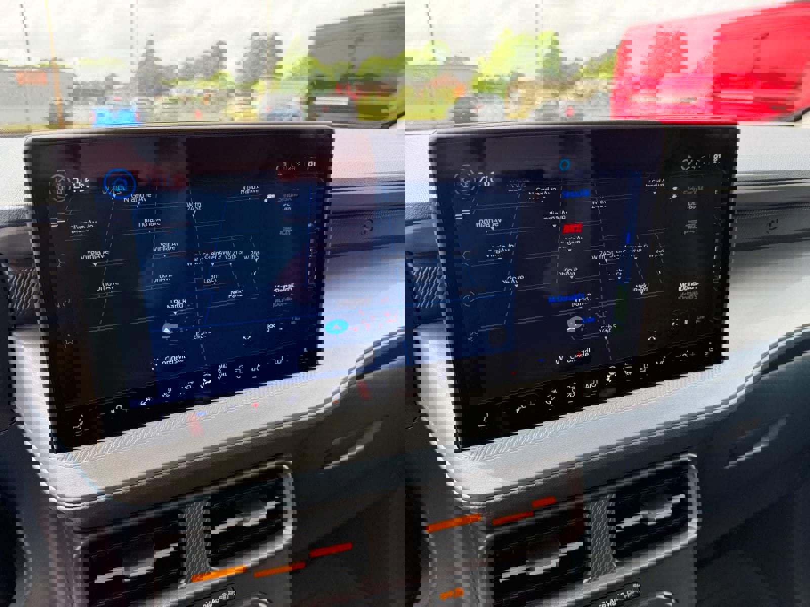 Certified 2025 Ford Maverick Tremor image 18