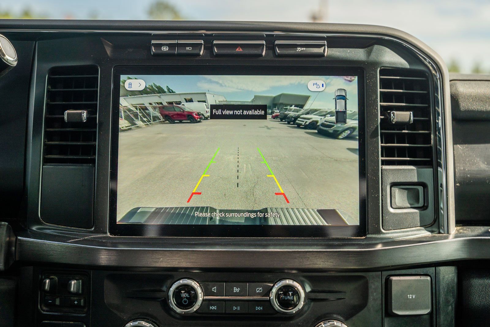 Certified 2023 Ford F350 Lariat image 36