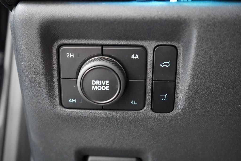 Certified 2025 Ford Expedition Platinum AWD/4WD image 29