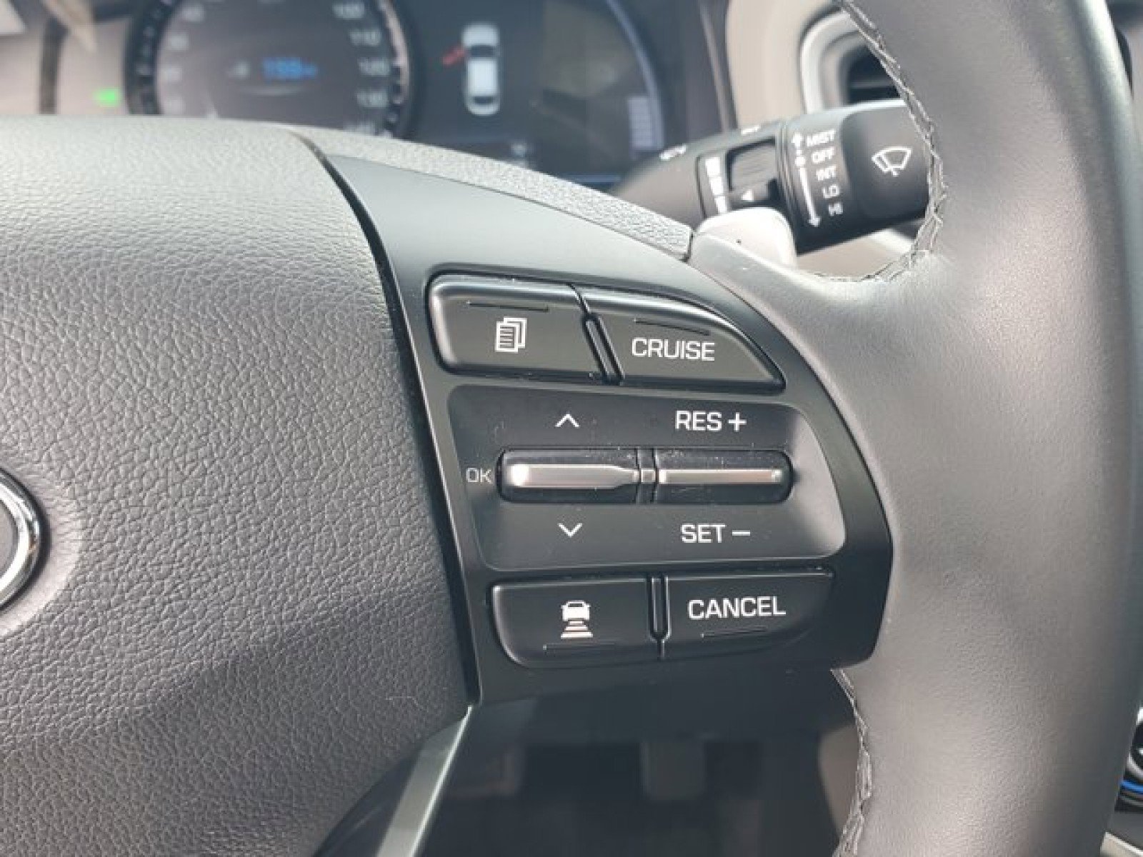 Used 2019 Hyundai Ioniq Limited w/ Ultimate Package 02 image 19