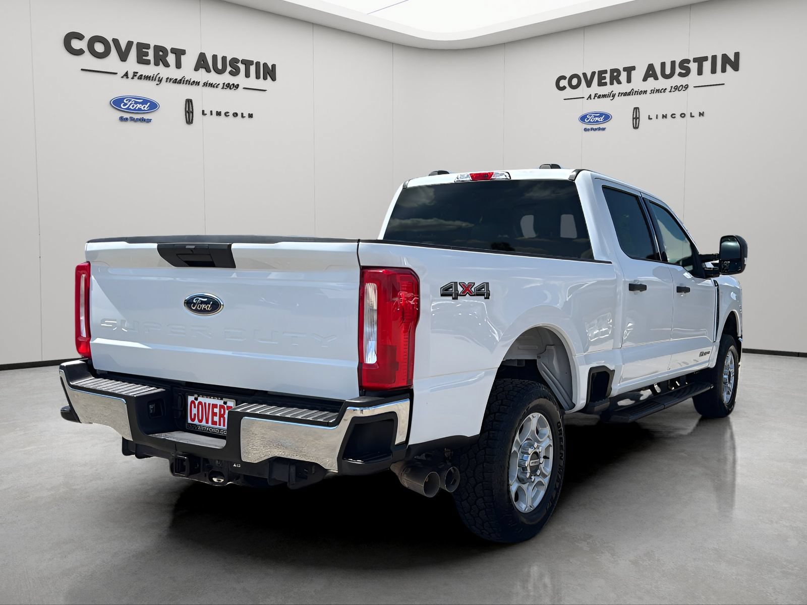 Certified 2025 Ford F250 XLT AWD/4WD image 5